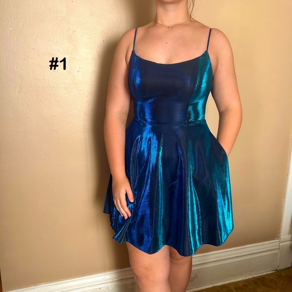 B SMART Juniors size 9 shiny blue dress with pockets